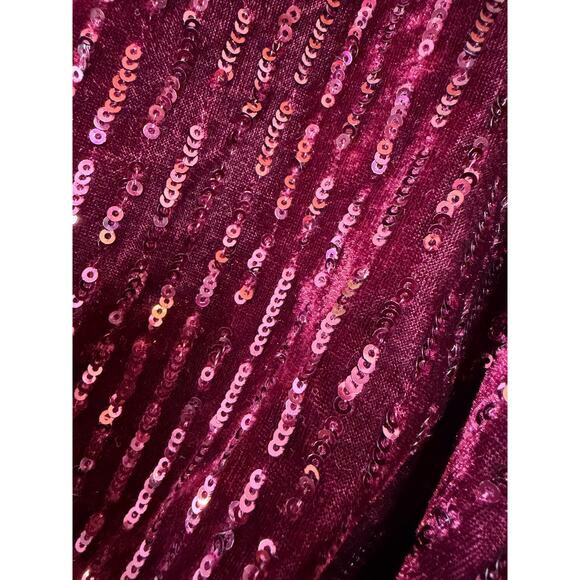 Julie Jordan Velvet Long Sleeve Sequin Dress in Wine Color Size 8 NWT - Picture 6 of 7